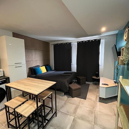 Studio Confortable Avec Balcon Villeneuve-sur-Lot Bagian luar foto